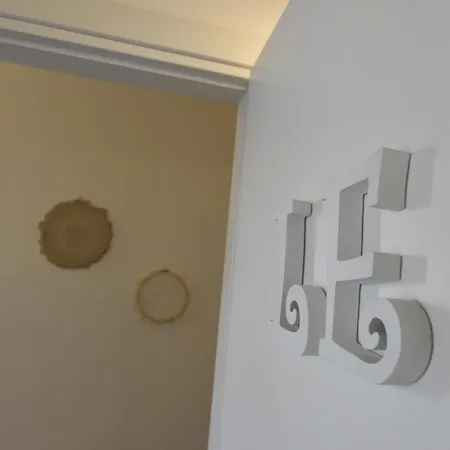 Casa Alexina 3* לזינה